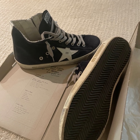 Golden goose - Picture 2 of 4